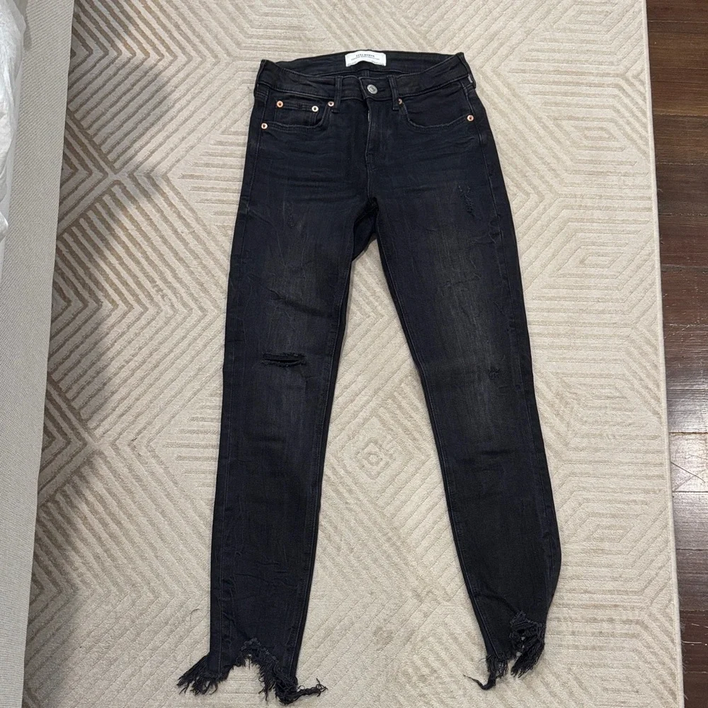Zara Black Distressed Skinny Jeans worn once size 2